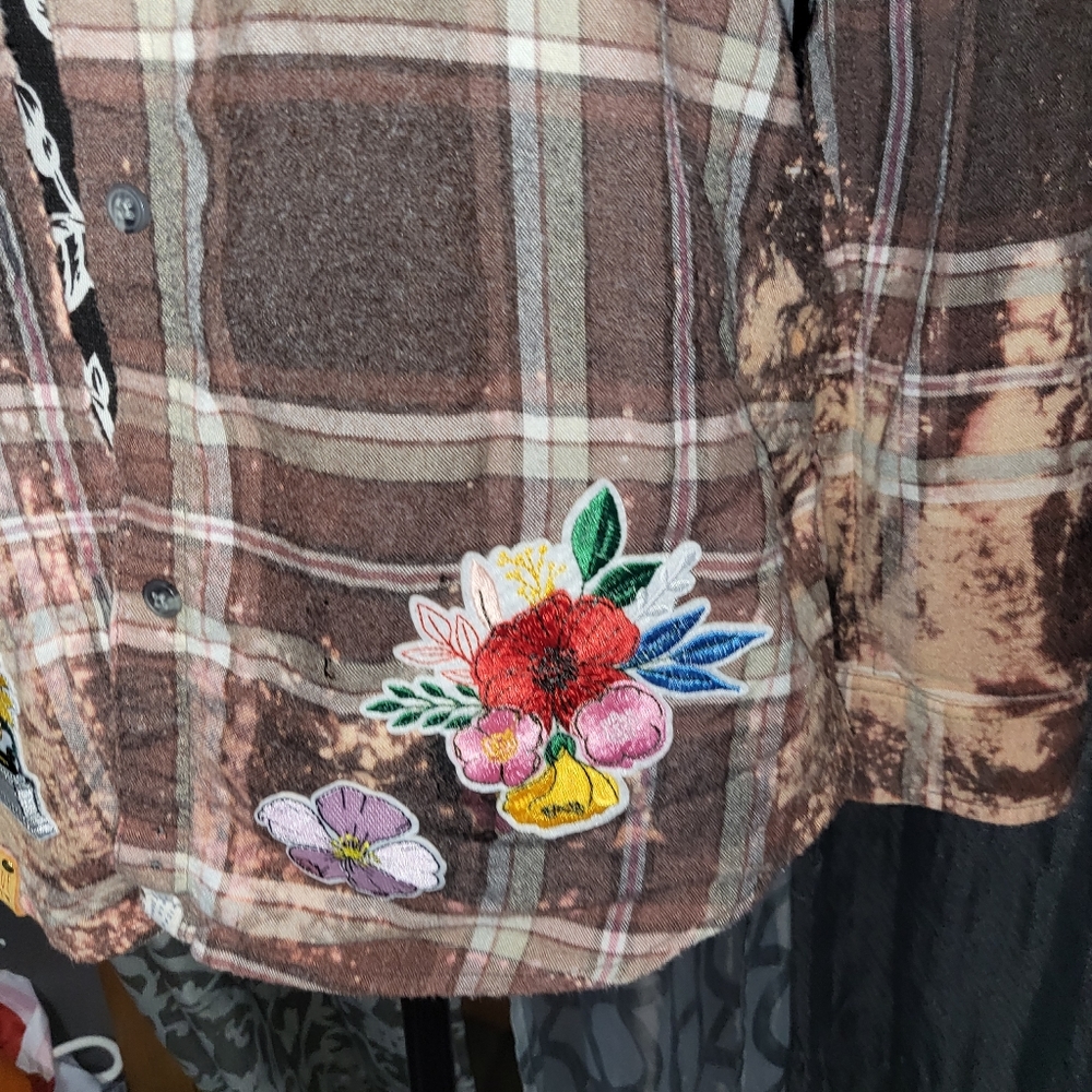 Oversized American Eagle Destroyed Upcycled perfect camping Flannel Size small - Picture 3 of 13